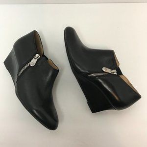 Adrienne Vittadini Meriel Wedge Booties Bl…